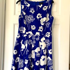 Tahari dress - size 8